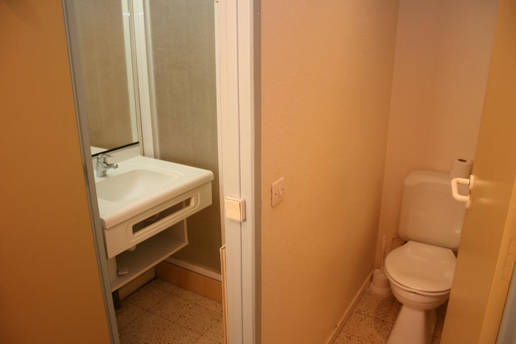 Hotel Vvf Les Ecrins Champsaur Saint-Bonnet-en-Champsaur Zimmer foto