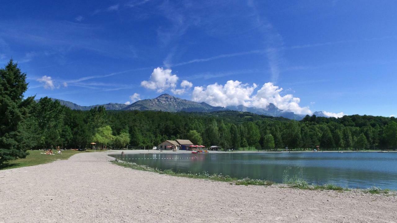 Hotel Vvf Les Ecrins Champsaur Saint-Bonnet-en-Champsaur Exterior foto